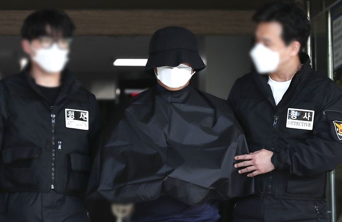 “구속 취소 윤석열이만 되는 거냐”... ‘생방송 유튜버 살해’ 50대 무기징역에 막말 난동
