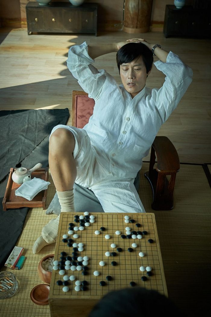 이병헌·유아인 ‘승부’, 3주 연속 박스오피스 1위... 150만 넘고 200만 노린다