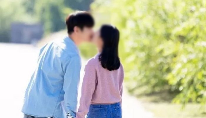 20년 만에 연락 온 첫사랑에게 ‘안부’ 묻고 싶다는 유부남... 누리꾼들은 ‘이렇게’ 답했다