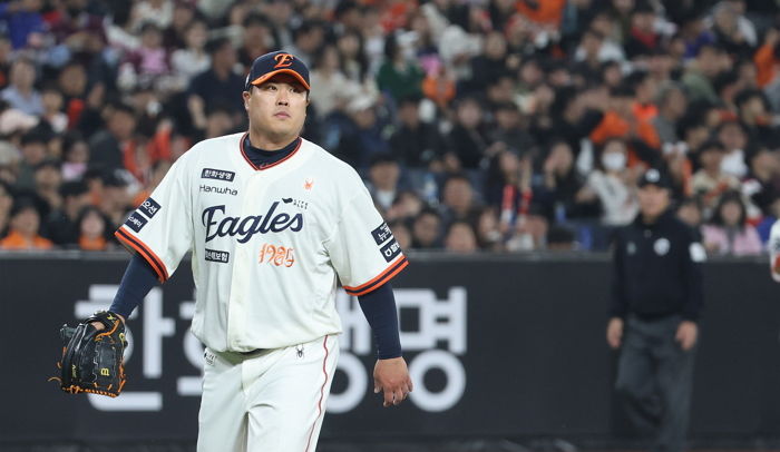 한화 회장님 직관한 경기... 류현진 완벽투+타선 폭발로 키움 12-2 대파