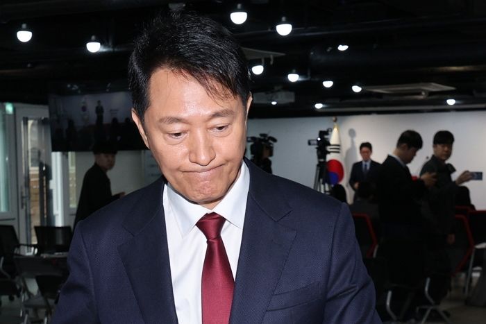 오세훈 서울시장, 대선 불출마 선언... “백의종군”