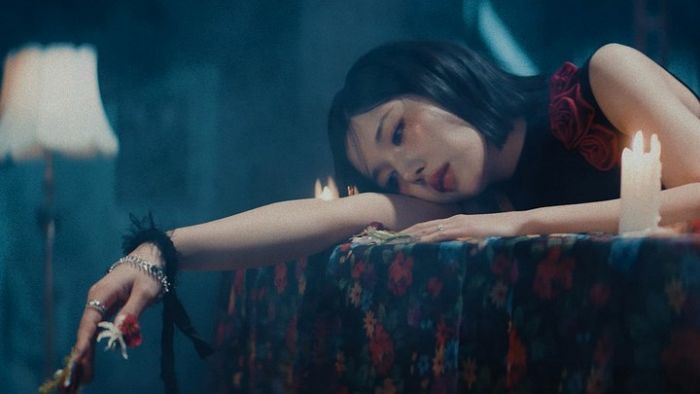 ‘워터밤 여신’ 권은비, 더욱 매혹적으로 돌아왔다... ‘헬로 스트레인저’로 컴백 예고