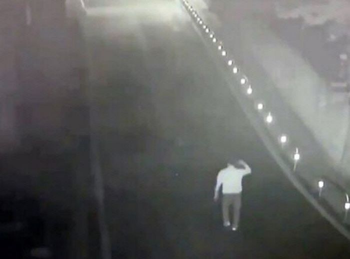 제주서 ‘28cm’ 흉기 들고 행인 쫓은 40대 남성... 구속영장 반려로 풀려났다