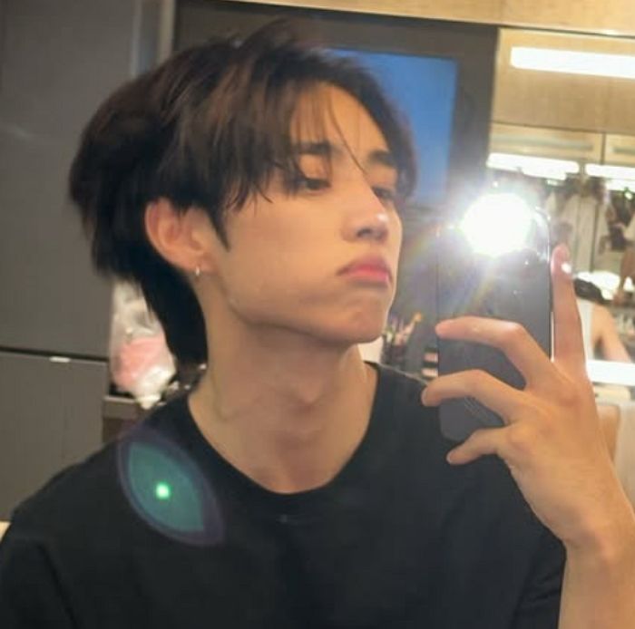 ‘에어팟 논란’으로 나나 지적 받은 ‘더보이즈’ 선우 “얼탱이 없어... 콩자반 먹이고 싶네”