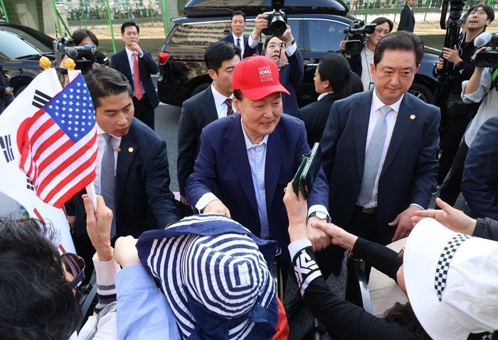 전한길 “차기 대선, 尹 버리면 진다... 한동훈은 필패 원인”