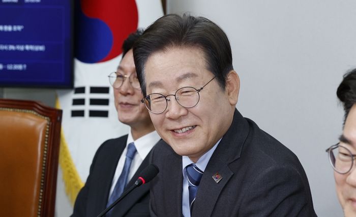 이재명, 후원금 모집 시작... “국민 덕분에 지금까지 검은돈 유혹 없이 정치할 수 있었다”