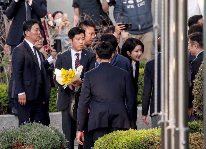 아크로비스타 지하상가에 尹 경호처 차렸다... “6개월 단기임대”