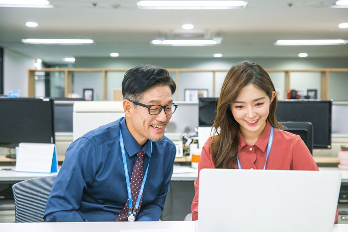 20~40대 남·여 “여성도 가족 부양 위해 일해야”... 자녀에 대한 생각도 ‘변화’