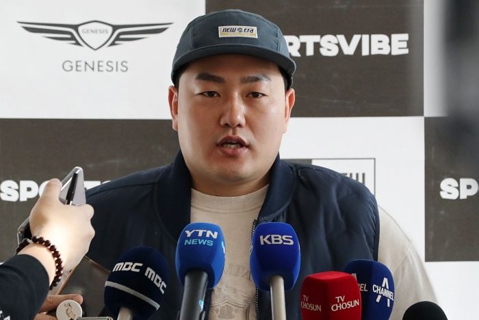 최지만, 내달 15일 군입대 확정... 야구 인생 최대 갈림길