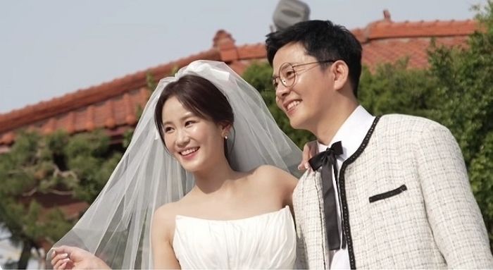 김준호♥김지민 웨딩사진 공개... KBS 개그맨 총출동