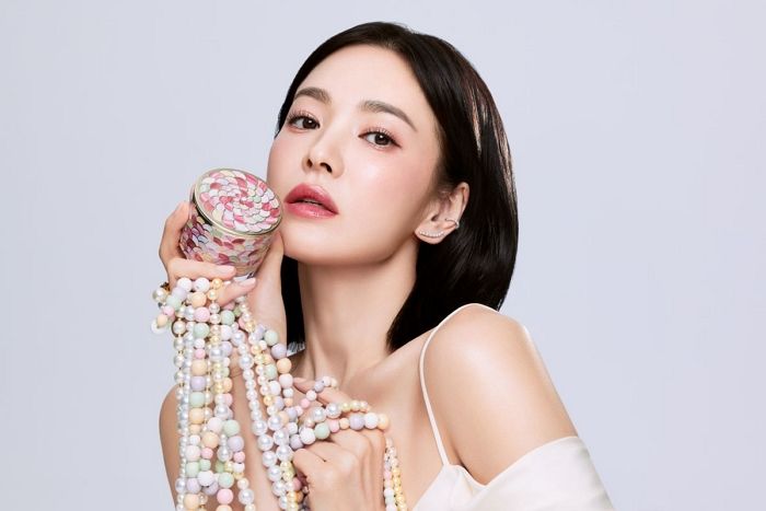 은은하게 빛나는 광채 피부... 겔랑, 송혜교와 함께 선보이는 메테오리트 시그니처 비주얼 공개