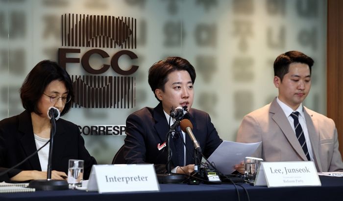 ‘지지율 1자릿수’ 정체된 이준석... “단일화 해라” 목소리에 내놓은 답