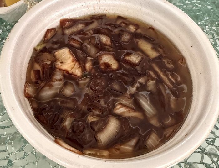 “간짜장 소스에 물이 한가득”... 항의한 고객 더 분노하게 만든 중국집 사장의 변명