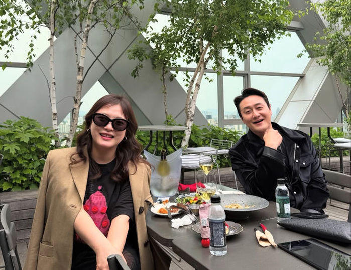 “여보랑 사는 거 좋아”... 낮술 즐기며 애정 뽐낸 ‘김원효♥심진화’ 부부