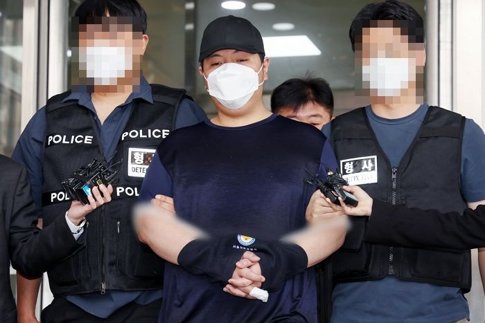 부모 살해한 30대 아들, 약만 잘 먹었다면... “막을 수 있었다”