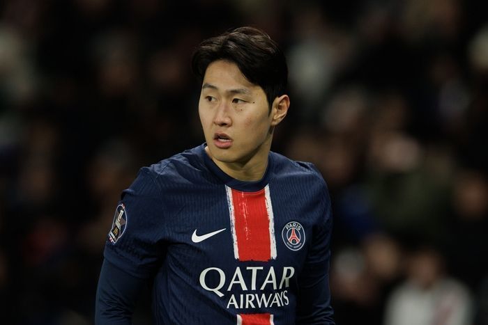 이강인, SNS 프로필에 ‘PSG’ 지웠다... ‘이적설’에 무게 실리고 있다