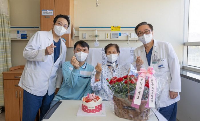 어버이날 선물로 어머니에게 ‘이것’ 선물한 아들... 가장 특별한 선물