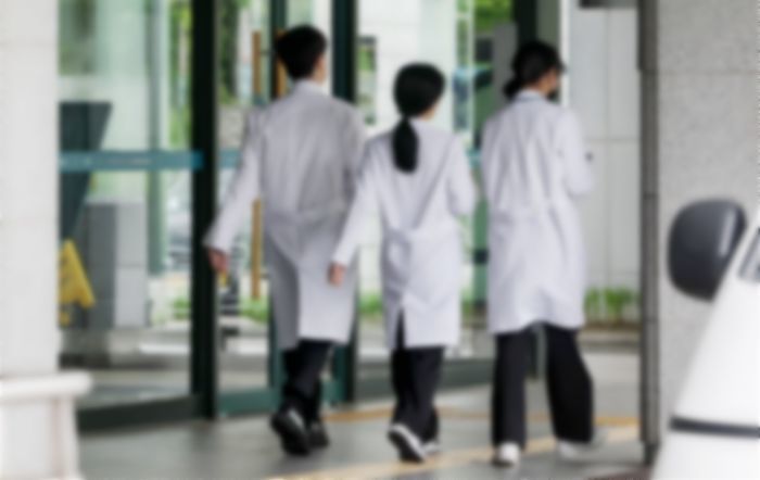 “환자 곁으로 돌아가게 해달라”... 사직 전공의 40여명 5월 복귀 공식 요청