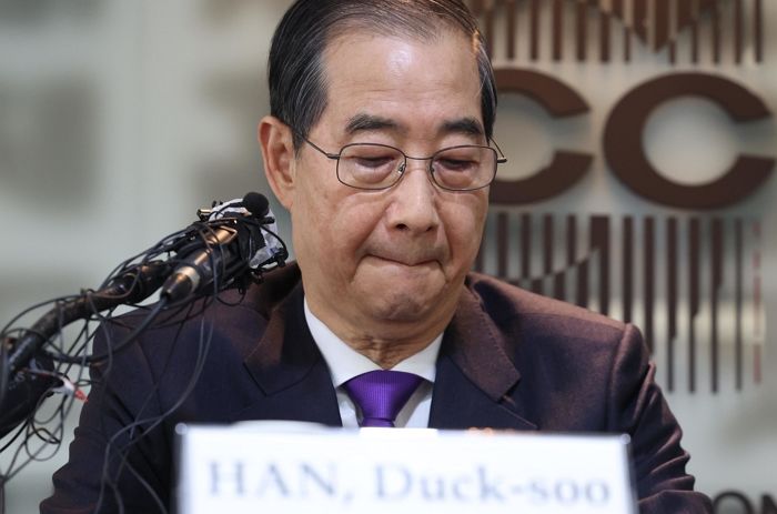 “그러게 경선 참여하지 그랬냐”... 맑눈광 장착한 외신기자 순수악 질문에 한덕수가 보인 반응