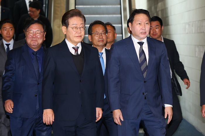 ‘이재명 경제 간담회’에 기업인 300명 총출동... 최태원 SK 회장이 한 요청