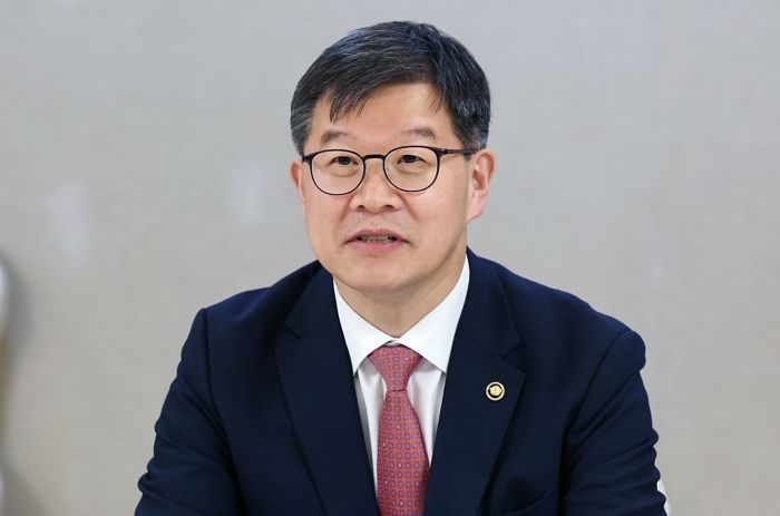 “결혼 안 하고도 아이 낳을 수 있게 제도 만들 것”