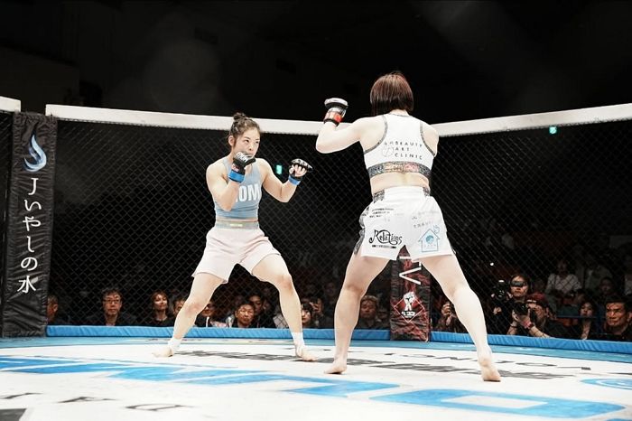 ‘피지컬100’ 나왔던 여자 파이터 이예지, 종합격투기 세계 3위 격파했다