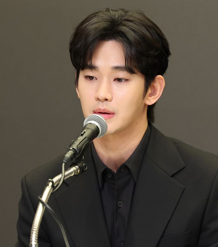김수현 측, 가세연·故김새론 유족 추가 고소·고발... “허무맹랑 허위사실 유포” (전문)
