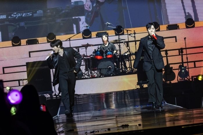 2년만에 완전체로 모인 ‘엔플라잉’... “리허설부터 울컥했다”