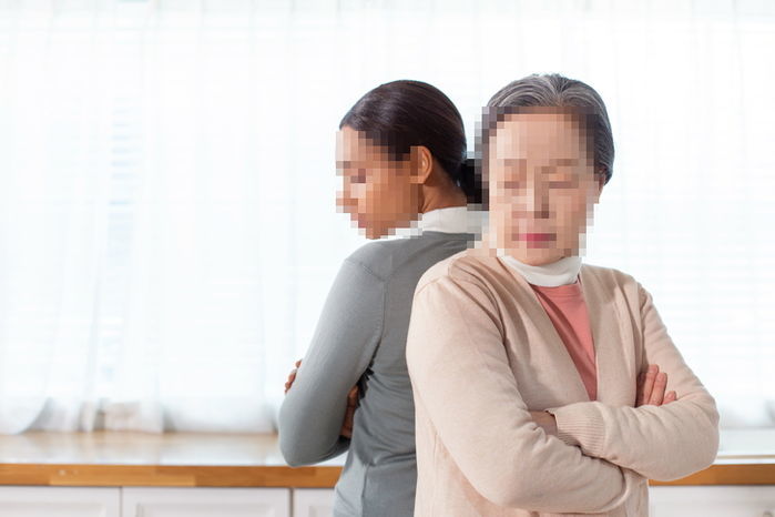 “친정 옆에 집 얻어, 그럼 애도 봐주시겠지”... 예비 시모·신랑에 분노한 여성