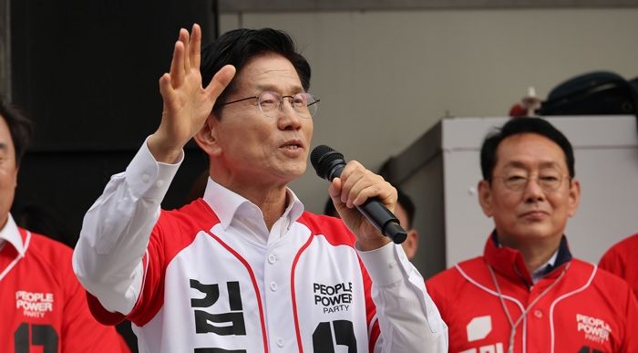 이재명 “中에 셰셰, 대만에도 셰셰... 틀린 말 했나” 발언에 김문수가 보인 반응