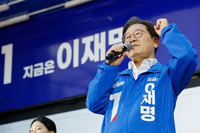 “이재명 욕먹이려고”... 대선캠프 관계자 사칭해 명함 30만장 주문후 ‘노쇼’