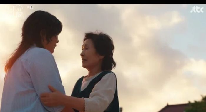 “이정은 전생=김혜자 친모”... 한지민은 류덕환 엄마? ‘혼돈의 엔딩’