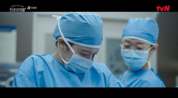 ‘언슬전’ 고윤정-정준원, 연인 관계 공식화... 2년차 의사로 성장