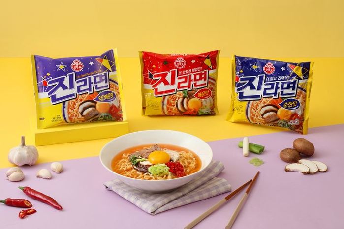 오뚜기, 보라색 한정판 라면 출시... 진매+진순 섞은 '약간매운맛'