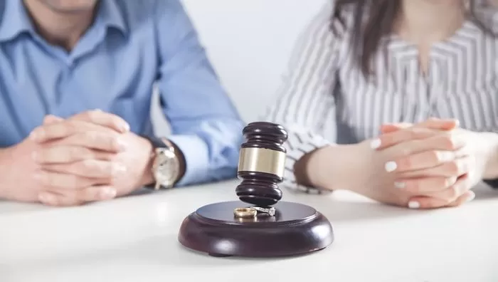 KCC글라스 회장,정몽익 회장,정몽익 최은정 이혼소소,KCC 글라스 두 집 살림,모델 출신 내연녀