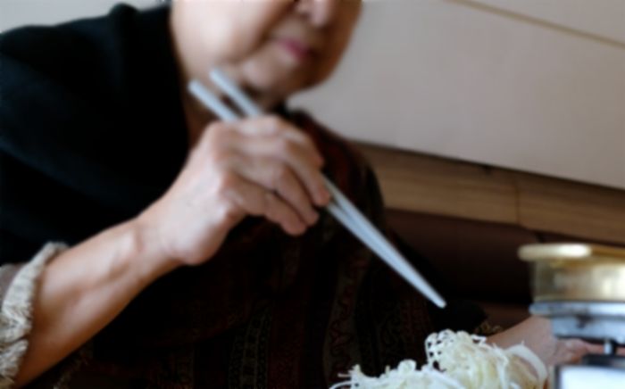 “남친 가족들 ‘당근·오이’ 골라내서 밥맛 ‘뚝’ 떨어져요... 결혼 고민됩니다”