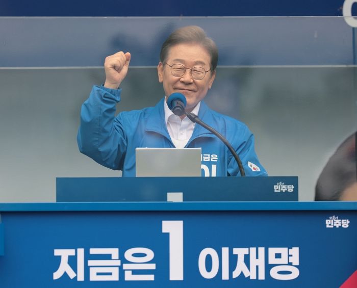 대선 ‘후반전’, 어떤 키워드 강조했나 봤더니... 이재명 ‘경제’ 208번 vs 김문수 ‘방탄’ 204번