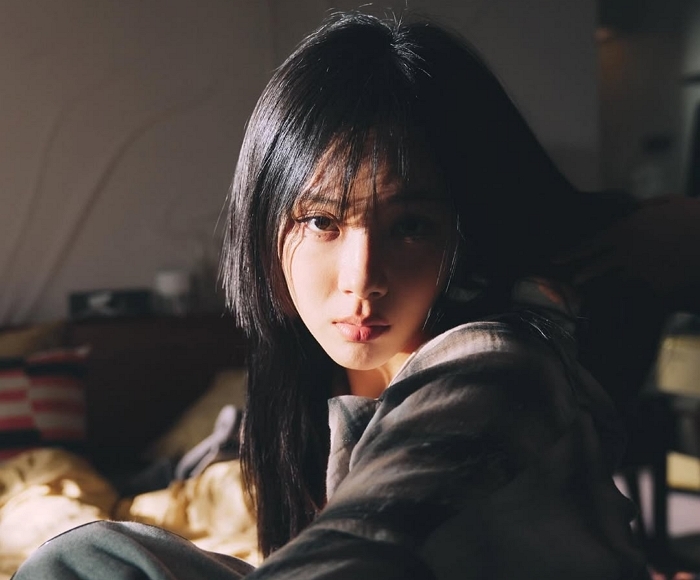 종말의 사과나무 (Apocalypse)  M-V concept photo하루에 몇번 양치 하시나요 EVE- ROMANCE FULL ALBUM OUT MAY 14th#비비 #BIBI #EVE #ROMANCE #필굿뮤직.jpg