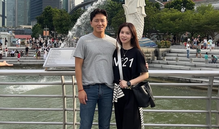 안녕하세요 진태현 입니다 평안하시죠 지난 2박3일 일정으로 자립준비청년들과싱가포르로 문화탐방여행을 다녀왔습니다 컨디션 문제로 여행을 포기하려 했지만 약속은 지키라고 있는거고 아내가 함께 해주었기에 좋은 시간을 보냈습니다 앞으로 모두가 감사할줄 알고 더 감사함으로 지내기로 자립준비청년들과 약속했습니다18명 자립준비청년들에게 여행 준비해주신 @aia_life_korea @yellowb.jpg