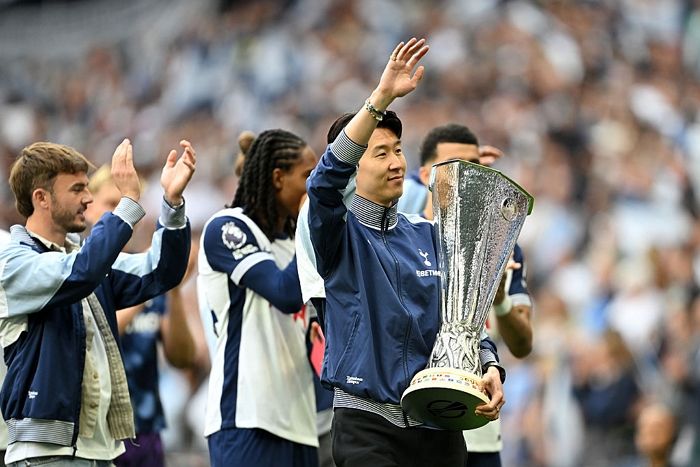 ‘UEL 위너’ 토트넘, EPL 최종전서 1-4 완패... 시즌 17위로 마감