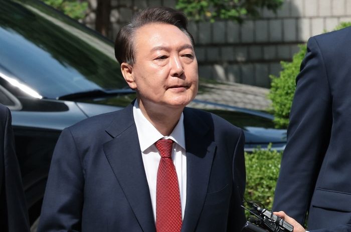“문짝 부숴서라도 끄집어내” 법정에 울려 퍼진 통화 녹음... 윤석열이 자기 지시 듣고 보인 반응