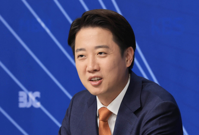 origin_이준석방송기자클럽초청토론회 (1).jpg