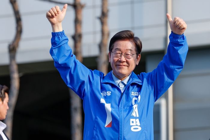 이재명 당선 가능성 58.2%... 3자·양자대결 모두 안정적 1위