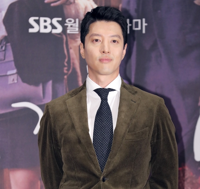 origin_이동건잘생김뿜뿜.jpg