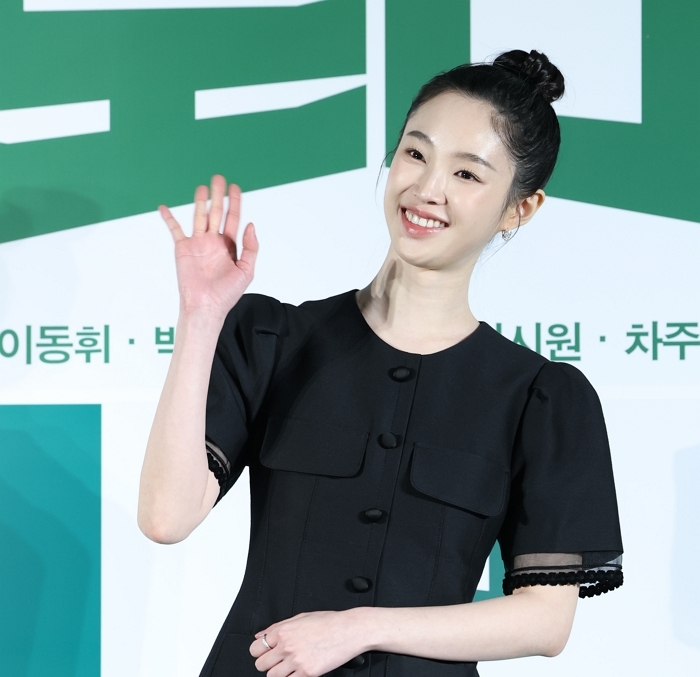 origin_강해림인형이따로없네.jpg