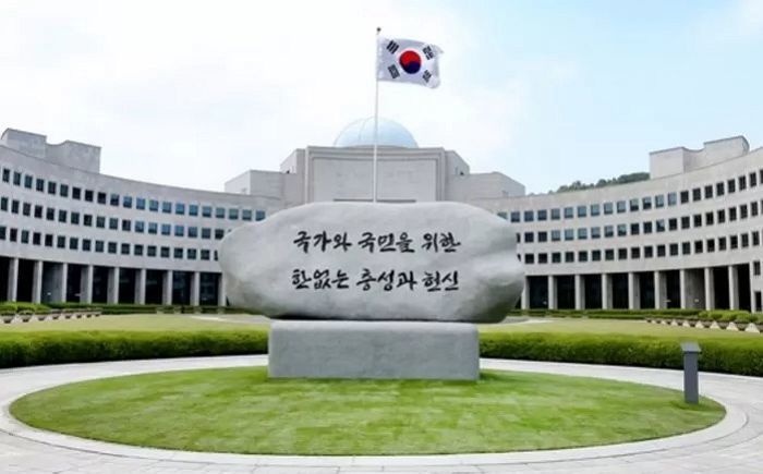 국정원 내부 촬영하던 대만인 30대 남성 체포... “스파이 가능성 수사 중”