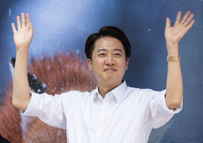 ‘아파트 압류’ 이력 확인된 이준석... 논란에 내놓은 해명은