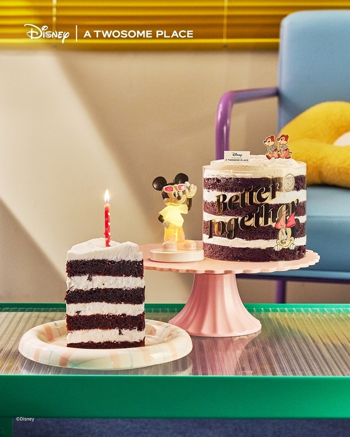 미키 케이크에 무드등까지?! 투썸플레이스, 디즈니 한정판 나왔다
