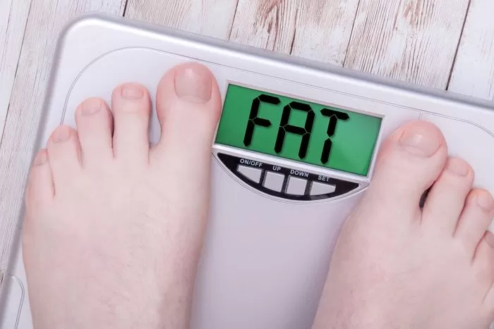 공원, 광장, 버스터미널, 경기장 등...길거리서 불시에 몸무게 측정하는 ‘이 나라’