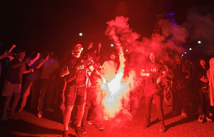 PSG 우승 자축하는 과정에... 프랑스서 축구팬 2명 사망, 559명 체포